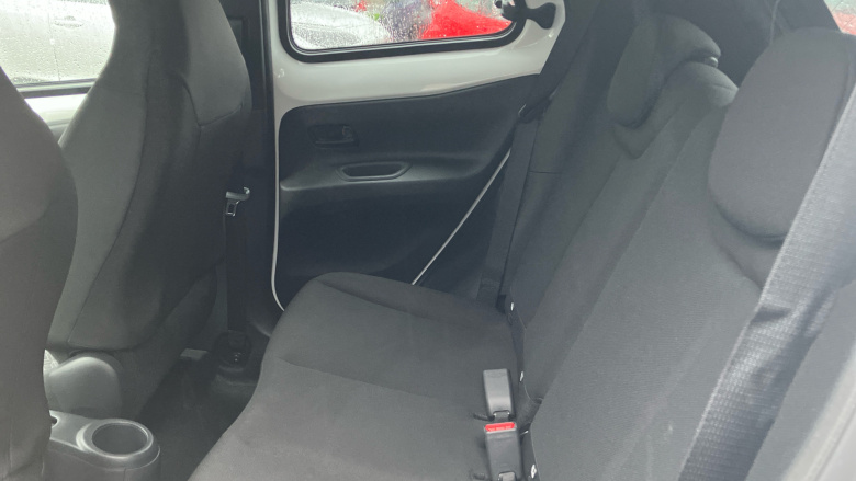 Toyota Aygo X 1.0 VVT-i Edge 5dr Petrol Hatchback